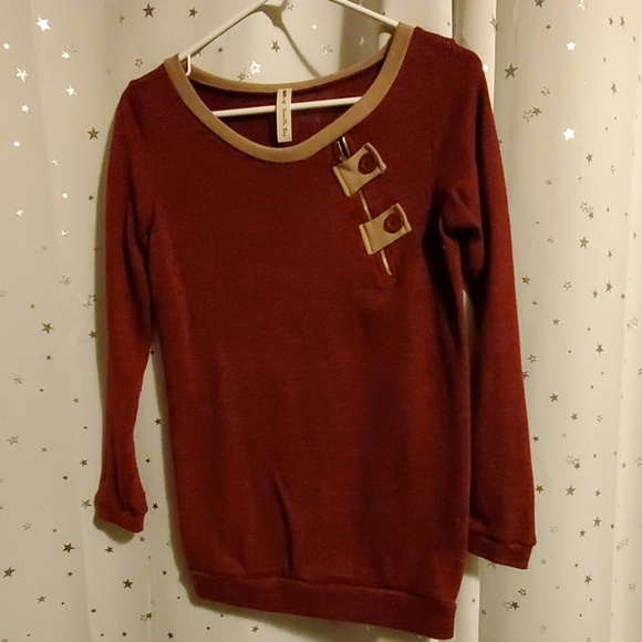 Sweater - Picture 2 of 4